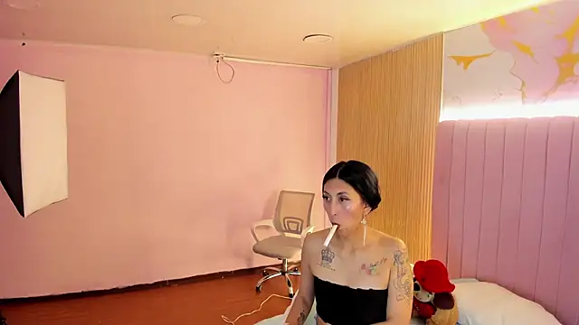 Arianaa_Taylor - flash tits