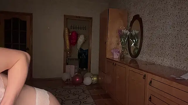IvelisseCoskrey - Underboobs ?)