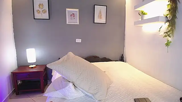 Abbysmiith - tits out+ shake