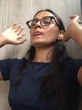 Gia_Mazzon - PLAY WITH TITS