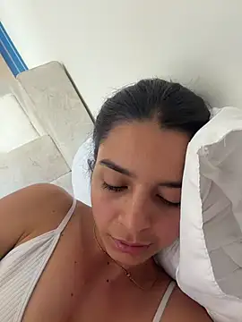 Violeta365 - Dildo very hard in my pussy