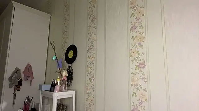 AshliKuhn - Show me my beautiful panties