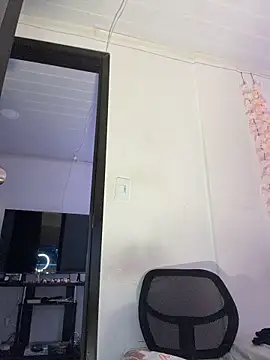 Stefanyqueen69 - red butt cheeks + fingers in the ass 🤪
