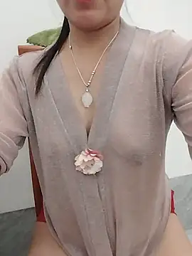 Kelly-sex69 - Let's go shopping together.