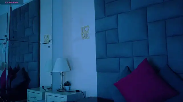 MiiaaVelvett__ - SHAKE MY ASS 🌸