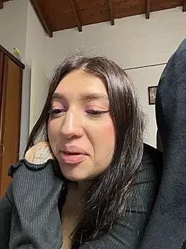 Mia__Gray - Tits Out + Nipple Clamps (AT HOME)