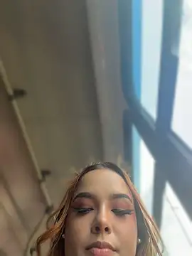Sammy_garciaa1 - Jump with the breasts out