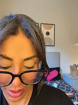 Brownfitbabyy - Fingers in the pussy 💕 Dedos na buceta