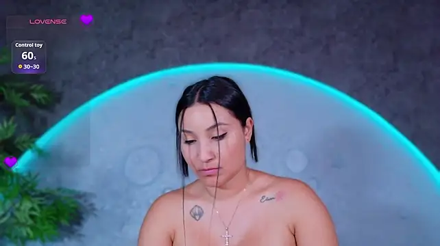ReinaChloe - Driving u crazy with my ass 🍒 Spank me