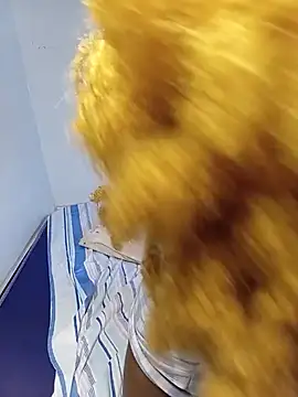 Petite_Nana
