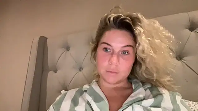 Erincheshire - pussy flaps on wheel