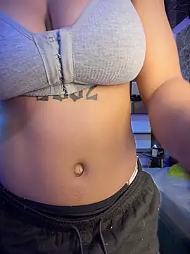 Melany_Williams - NAKED SHOW AND OIL IN YOUR BODY