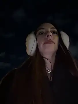 AmelieCrystal - run my fingers inside my pussy