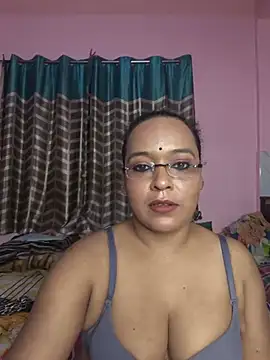 Naughtymia06