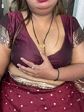Lovely-Geet - BOOBS OILING😘😘