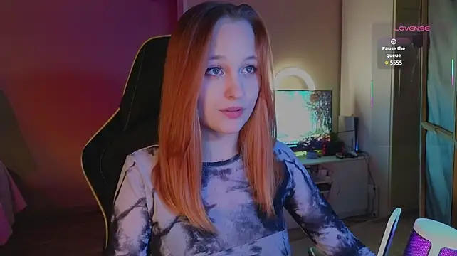 MaryRace - TOPLESS