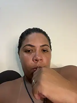 SoyZah_Pozuda - Plug anal ❤️ + 10 tapas no bumbum