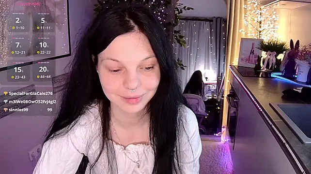Alissa_Foksy - change dress