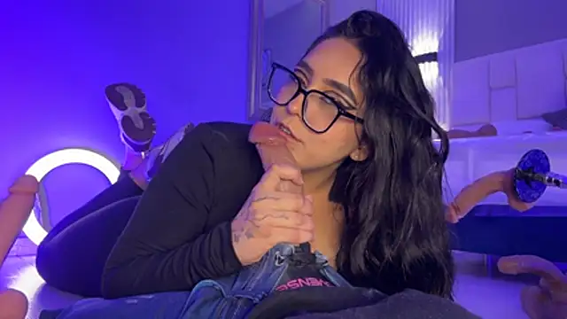 KatlynRous - deepthroat as i can while u control me