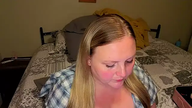 Phatassblonde - twerk no panties