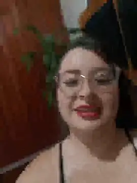 LunaDiaz999 - Boobs outside 2min