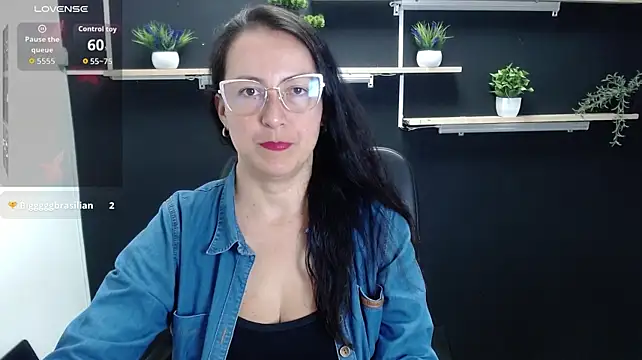 Lauryn_Jones - FLASH MY TITS