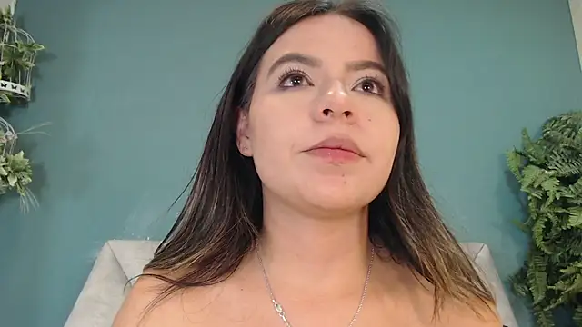 EmmaBellini - Spank ass x10