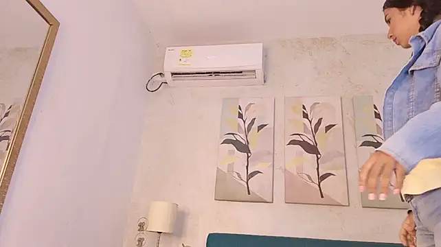 Emily_gaviria1 - OILY ASS