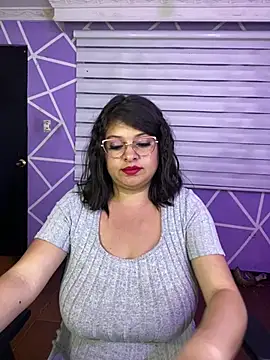 MiiaaJoness - :devil: SHOW TITS :devil: