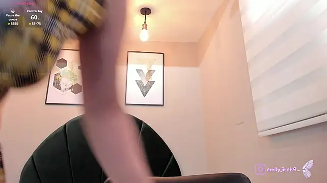 _EmilyJireh_ - Play with boobs close cam🔥