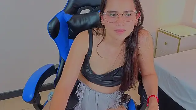 Angelica_dymond - play with my naugthy clit