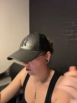 MaryPeach666 - Pussy close up 🐱
