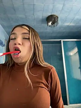 Issa_pink18 - show oil asshole