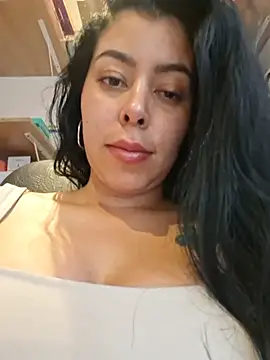 Luianna - Turn me on 💦😈