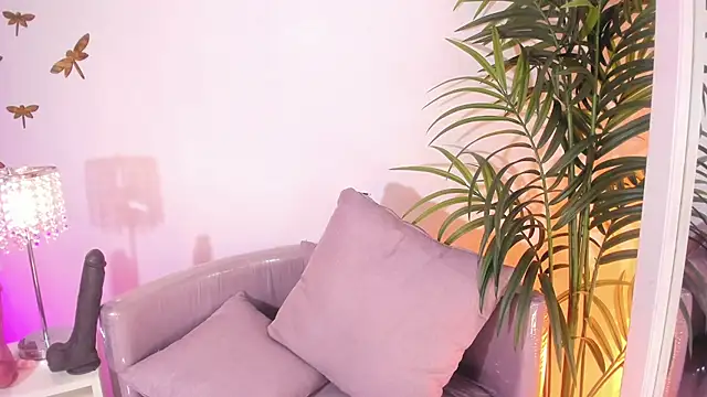 Emaa_lambert - Handjob BBC + lovense x 7 min