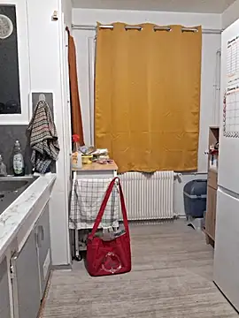 FrancaiseLynne - Seins nus 10min