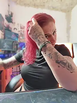 Blazed_vixen - squat on your face and fuck pussy