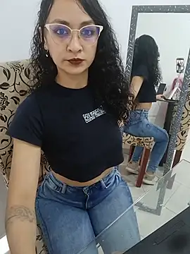 Allis0n_Queen - twerking in panty