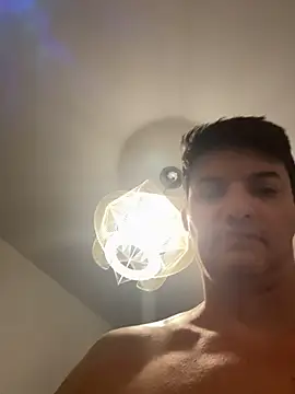 Couplediegoetbia - montrer sa chatte