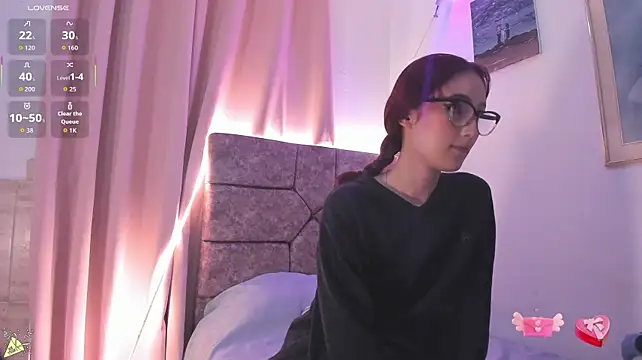 Abby-joule - Show tits
