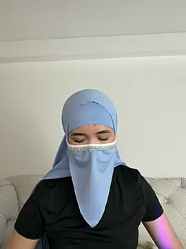 Aseel_thin - FINGERS IN ass