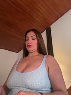 Emmily_d - Topless
