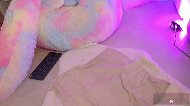 _alaiasmile_ - HARD SPANK PUSSY