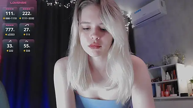 VivienJaques - flash my panties