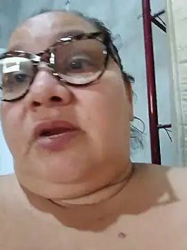 HotXXXgirl_01 - Baño y aceite mi tetas 🍒💦🦋