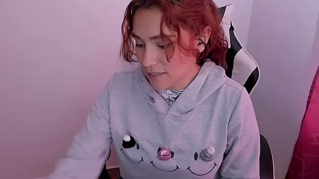 SaraEchevarria - FINGER IN MY ASS