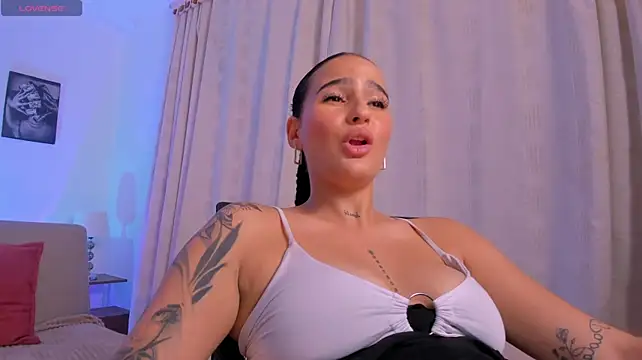 Naiely_Naides - prepare my pussy for squirt 🔥