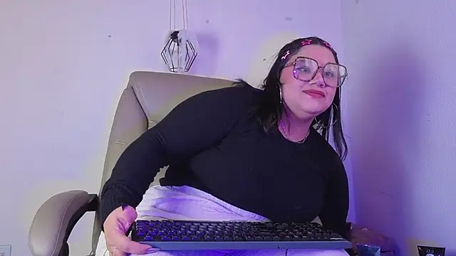 Tamhara_princ - Toy control 5 mins + cum show💦💦💦