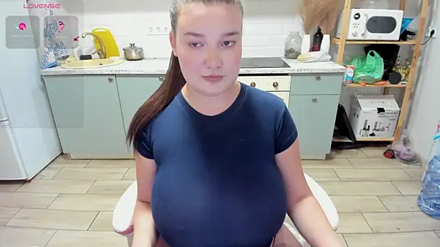 LinaElasm - naked boobs