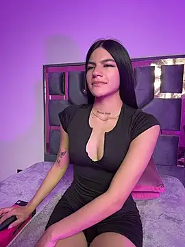 Taylor_Ec - FULL NAKED and BOUNCE ASS